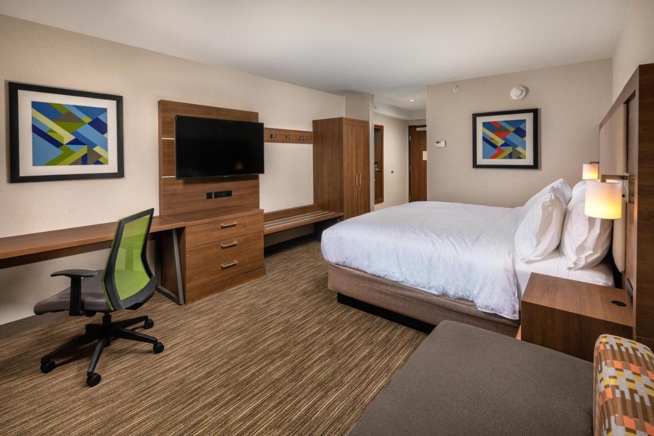 Holiday Inn Express & Suites Chatsworth By Ihg Los Ángeles Exterior foto