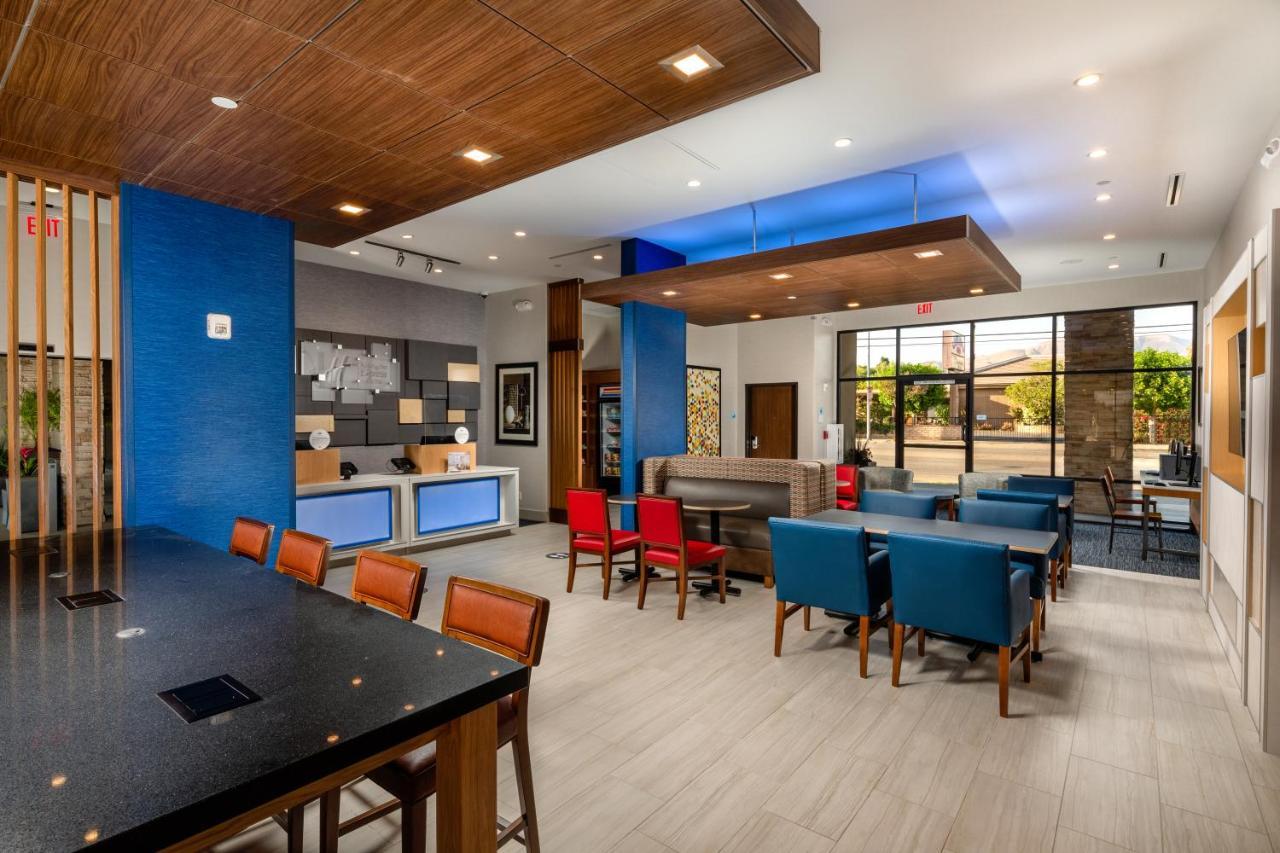 Holiday Inn Express & Suites Chatsworth By Ihg Los Ángeles Exterior foto
