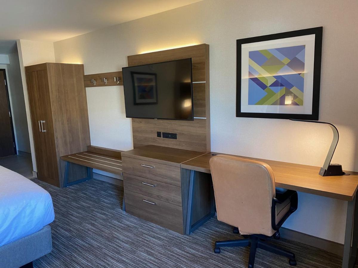 Holiday Inn Express & Suites Chatsworth By Ihg Los Ángeles Exterior foto