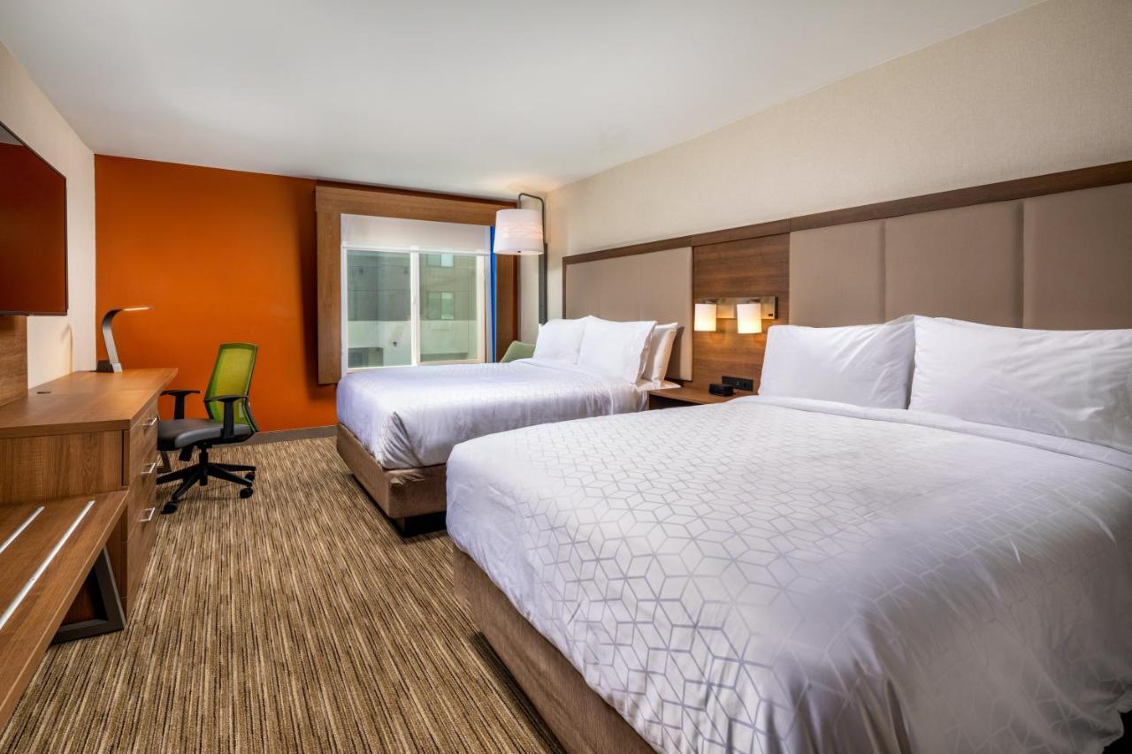 Holiday Inn Express & Suites Chatsworth By Ihg Los Ángeles Exterior foto