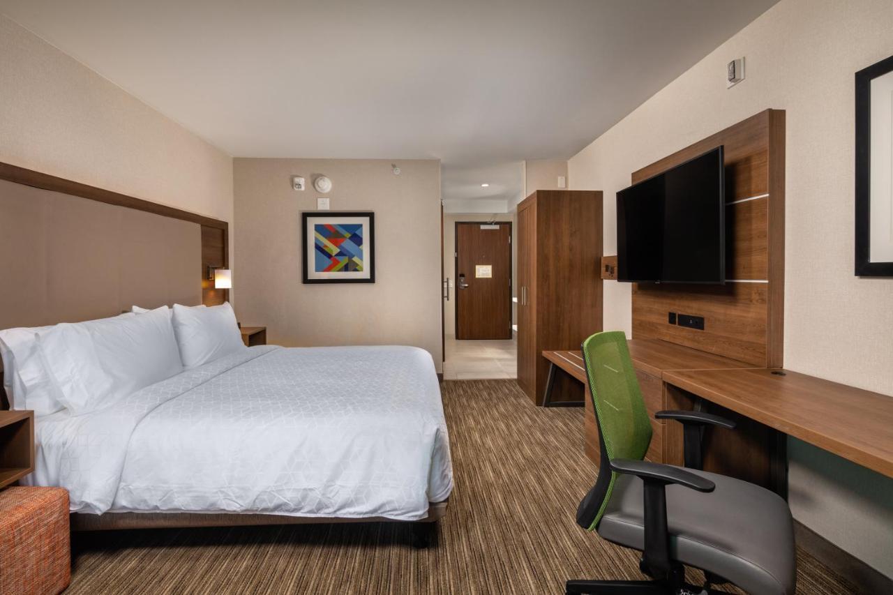 Holiday Inn Express & Suites Chatsworth By Ihg Los Ángeles Exterior foto