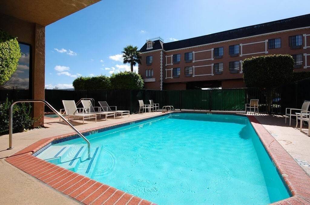 Holiday Inn Express & Suites Chatsworth By Ihg Los Ángeles Exterior foto