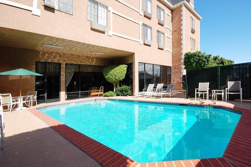 Holiday Inn Express & Suites Chatsworth By Ihg Los Ángeles Exterior foto