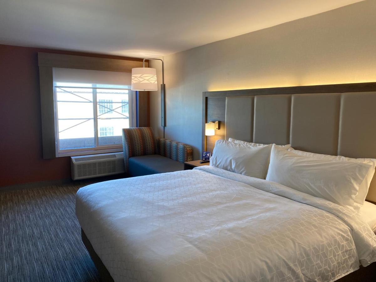 Holiday Inn Express & Suites Chatsworth By Ihg Los Ángeles Exterior foto