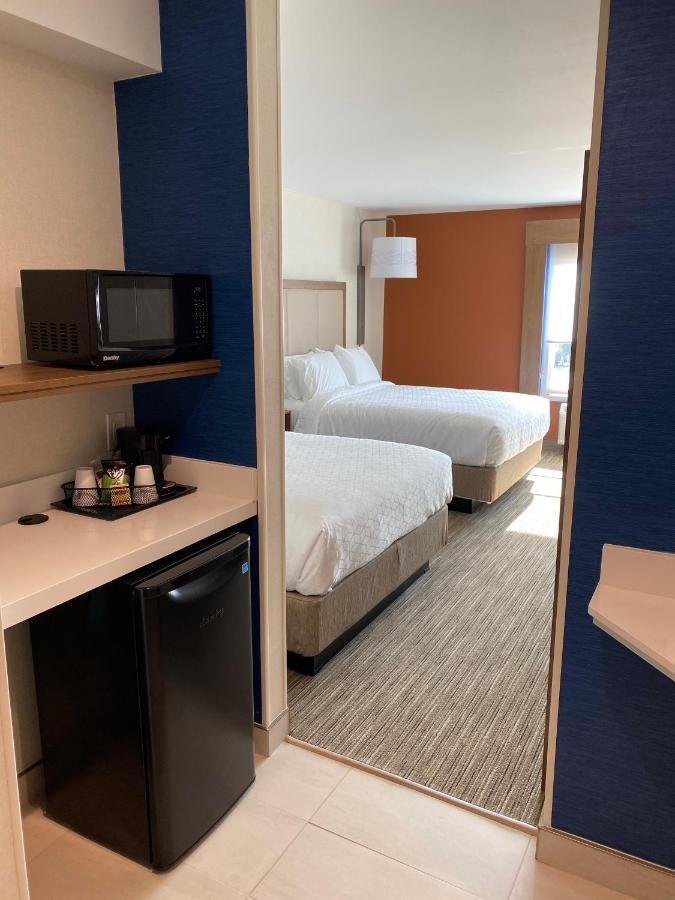 Holiday Inn Express & Suites Chatsworth By Ihg Los Ángeles Exterior foto